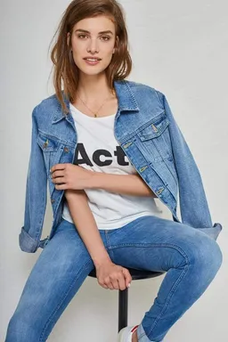 Kuyichi Kuyichi Damen vegan Jeansjacke Chelsea Vintage Hellblau – Produktbild 1 von 1