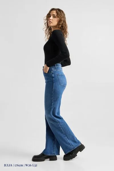 DAWN Damen Jeans DEW High Waist Flared DAWN Bio-Baumwolle, Medium blue, – Produktbild 6 von 7