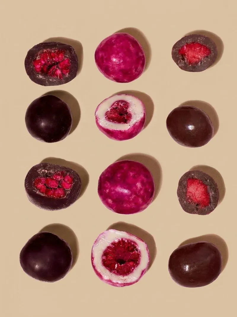 KoRo Nina Chuba x KoRo: Schokofrüchte Set – Produktbild 3 von 3