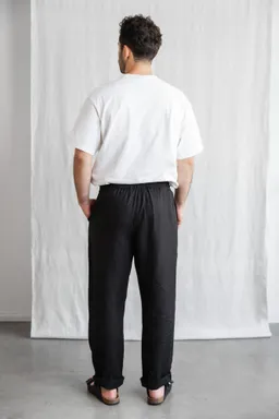 Jyoti - Fair Works Jyoti - Fair Works Herren vegan Hose Jhan Schwarz – Produktbild 1 von 1