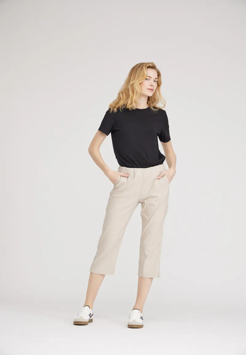 LAURIE LAURIE Damen vegan Hose Taylor Regular Capri Mittellang Grau Sand, Beige, – Produktbild 1 von 2
