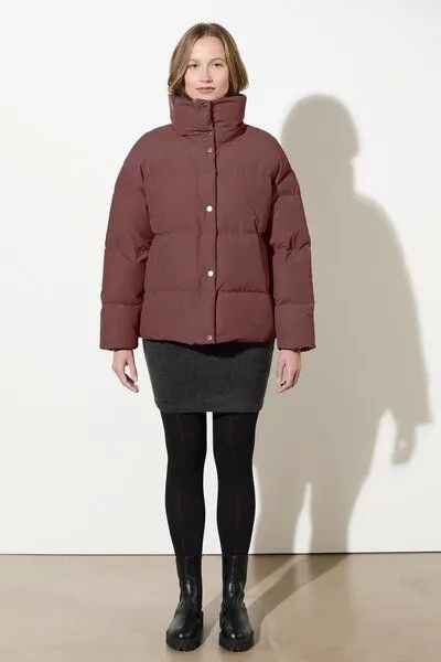 LangerChen LangerChen Gesteppte Jacke aus Eco-Daune, Burgundy, – Produktbild 2 von 3