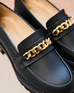 Minuit Sur Terre Minuit Sur Terre Damen vegan Loafer Essence Schwarz – Produktbild 1 von 1