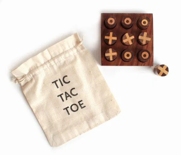 El Puente El Puente Reisespiel "Tic Tac Toe" aus Holz – Produktbild 2 von 2