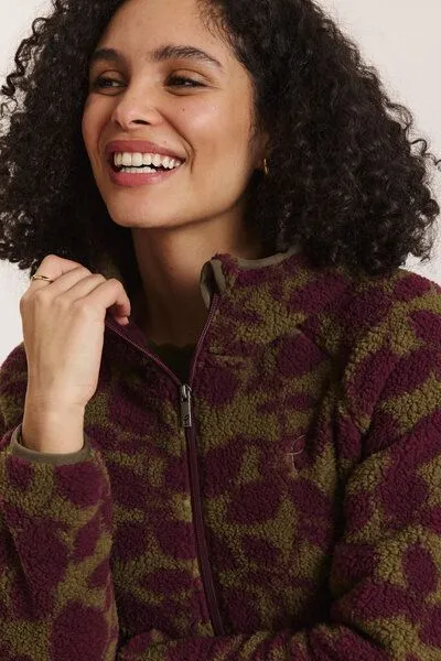 Tranquillo Tranquillo Teddy-Fleecejacke Alinaa mit recyceltem Polyester - burgundy botanics – Produktbild 3 von 6
