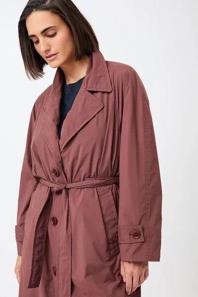 LangerChen LangerChen Leichter Trenchcoat, klassisch geschnitten mit Raglannaht, Rubywood (rot), – Produktbild 4 von 4