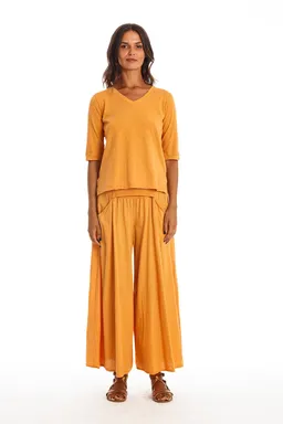 RAVENS VIEW IBIZA RAVENS VIEW IBIZA Damen vegan Top Lisa Gold Sand Gelb – Produktbild 1 von 1