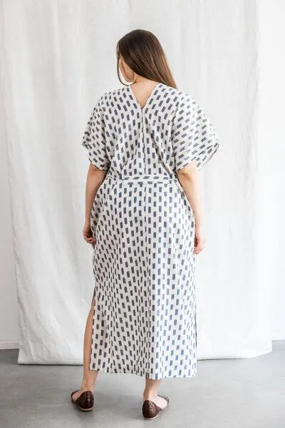 Jyoti - Fair Works Jyoti - Fair Works Bio-Baumwoll Kaftankleid Rishi, Ikat, – Produktbild 4 von 4