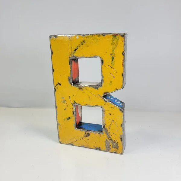 Moogoo Creative Africa Moogoo Creative Africa Buchstabe "B" aus recycelten Ölfässern | 22 oder 50 cm | verschiedene Farben | Upcycling | handgemacht & fair, Gelb, – Produktbild 1 von 1