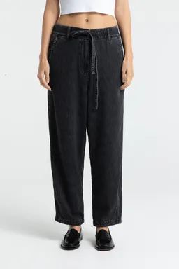 Kings Of Indigo Kings of Indigo Damen vegan Jeans Rory Quercus Grau – Produktbild 1 von 1