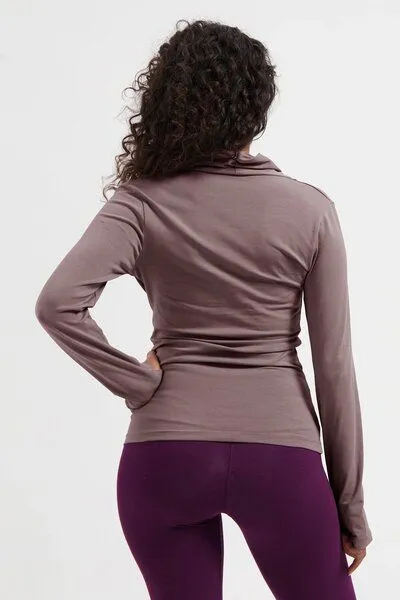 Urban Goddess Urban Goddess Ishtar Yoga Langarmshirt, Fireclay (braun), – Produktbild 3 von 4