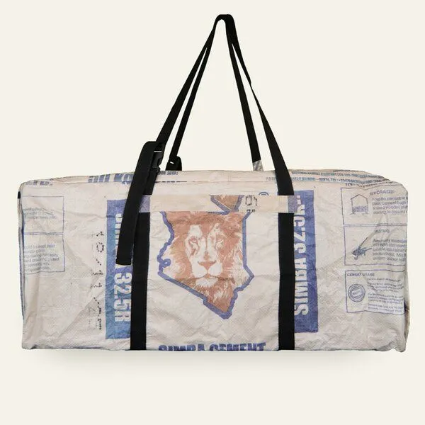 Nyuzi Blackwhite Nyuzi Blackwhite Upcycling Travelbag XL große Reisetasche mit Rucksackfunktion aus Zementsäcken, Blau simba cement, – Produktbild 3 von 4