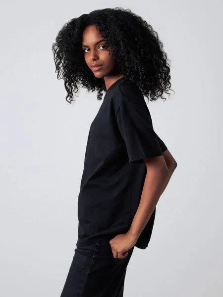 Honest Basics Honest Basics Damen Oversized T-Shirt aus Bio- und recycelter Baumwolle, Schwarz, – Produktbild 4 von 4