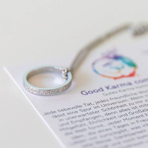 Divasya Divasya Silberne Kette mit Ring | Good Karma Comes Back – Produktbild 1 von 4