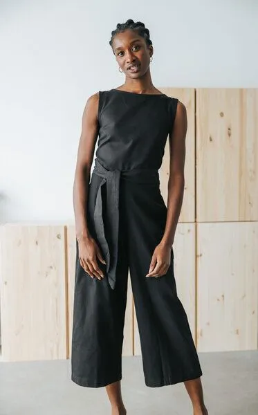 Jyoti - Fair Works Jyoti - Fair Works Hanf/ Tencel Jumpsuit Anusha Schwarz – Produktbild 2 von 4