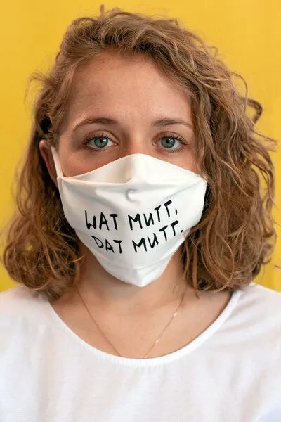 recolution recolution Mund- und Nasen-Maske aus Bio Baumwolle, Weiß, – Produktbild 2 von 4