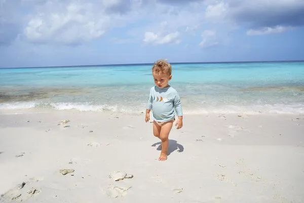 Lässig Lässig Badeshirt mit UV Schutz für Babys und Kleinkinder – Produktbild 4 von 6