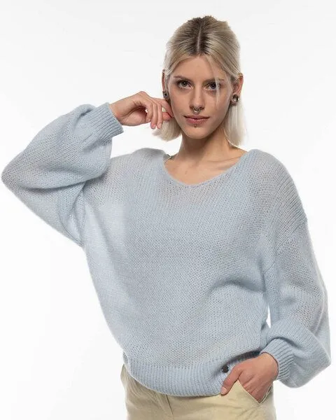 Alma & Lovis Alma & Lovis Leichter Pullover im Loose-Fit aus zartem Alpakastrick | Light V-Neck, Silver blue (hellblau), – Produktbild 2 von 4