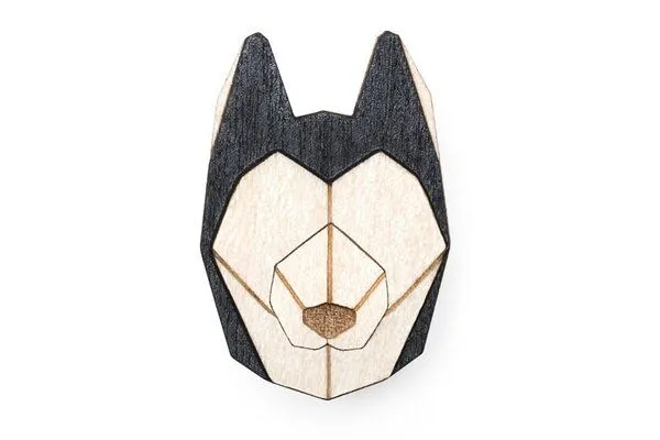 BeWooden BeWooden Brosche aus Holz Husky – Produktbild 1 von 4