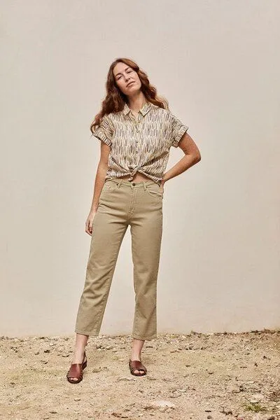 TIRALAHILACHA TIRALAHILACHA Finna Trousers, Creme, – Produktbild 1 von 3