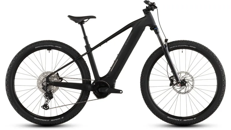 Cube Cube Reaction Hybrid Pro 800 Schwarz Modell 2026 – Produktbild 1 von 2