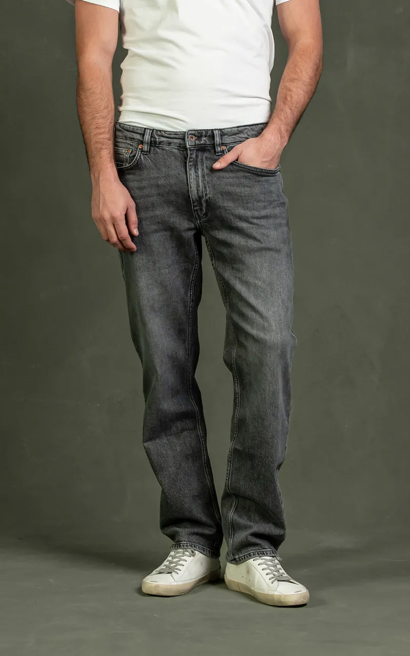 Kuyichi Kuyichi Herren vegan Jeans Scott Regular Charcoal Fade, Dunkelgrau, – Produktbild 2 von 2