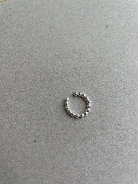 noemvri fashion label noemvri fashion label Kugel-earcuff Lucy, Silber, – Produktbild 1 von 4