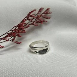 pakilia pakilia Ring "Hundido" #8 – Produktbild 1 von 1