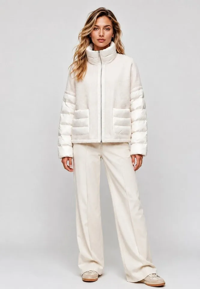 Milestone Milestone Wolljacke MSMomo Cape-Form mit Walk-Optik, Nylon-Steppdetails und veganer Fake-Daune, Weiß, – Produktbild 4 von 4