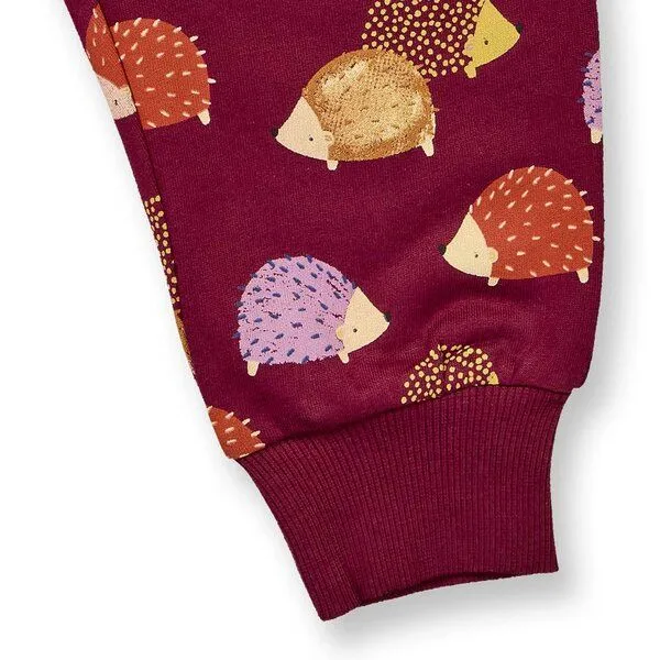 Sense Organics Sense Organics Babyhose mit Igel-Druck auf Weinrot, Modell NEVIN, Red, – Produktbild 4 von 4