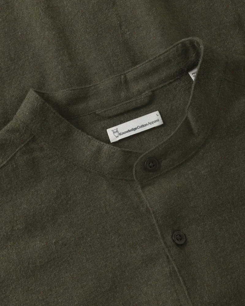 KnowledgeCotton Apparel KnowledgeCotton Apparel Herren vegan Hemd Arch Regular Aus Flanell Forest Nachtgrün, Grün, – Produktbild 2 von 2