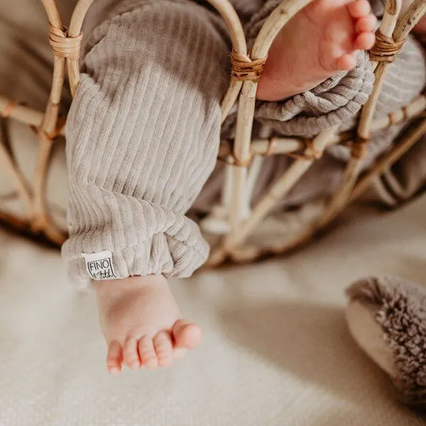 FINO & Stitch FINO & Stitch DIY Nähset Jogger Pants Cord Bio-Baumwolle - zugeschnitten, Grau, – Produktbild 3 von 4