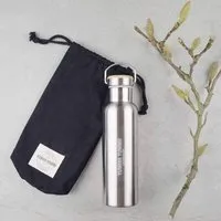 Yummii Yummii Yummii Yummii Getränkeflasche Bamboo Lid aus Edelstahl, 600ml – Produktbild 1 von 1