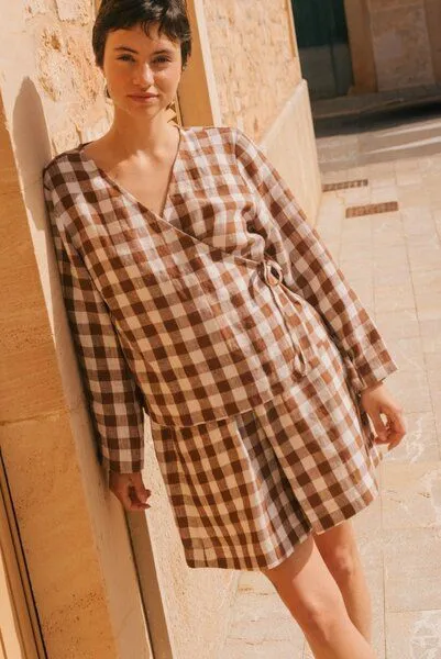 AmourLinen AmourLinen Adele Wickeltop aus Leinen, Mokka-gingham, – Produktbild 1 von 4