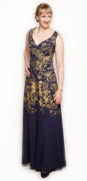 Peaces.bio - handbedruckte Biomode Peaces.bio - handbedruckte Biomode Abendkleid Golden Roses, Dunkelblau, – Produktbild 2 von 4