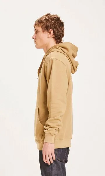 KnowledgeCotton Apparel KnowledgeCotton Apparel Kapuzenpullover - Elm Hood Basic Badge Sweat GOTS Vegan, Beige (kelp), – Produktbild 1 von 3