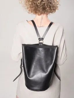 monday market monday market Lederrucksack Susi – Produktbild 1 von 1