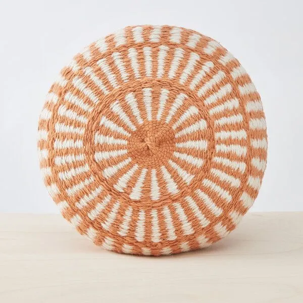 By Native By Native Kissen Salta Large, 100% Schurwolle, mulesingfrei, Naturweiß & Orange – Produktbild 2 von 4
