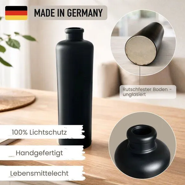 mikken mikken Steingutflasche 500 ml – matt schwarz mit Naturkork | Ölflasche zum Befüllen – Produktbild 4 von 4