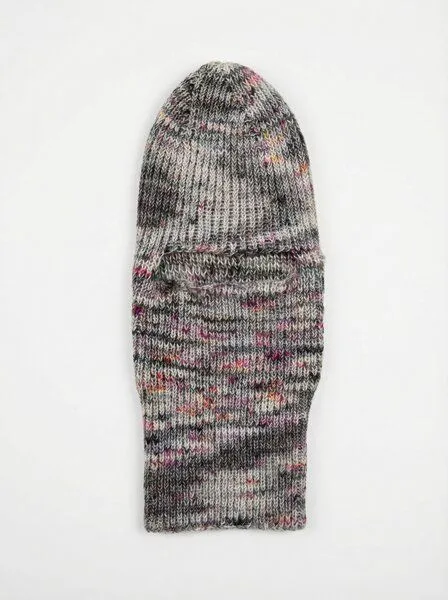 KnitToChange KnitToChange Handgestrickte Balaclava aus weichem Effektgarn – verschiedene Farben, Granit rosé, – Produktbild 3 von 4