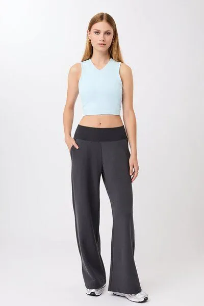mandala Mandala Cropped V-Neck, Light-blue (blau), – Produktbild 4 von 4