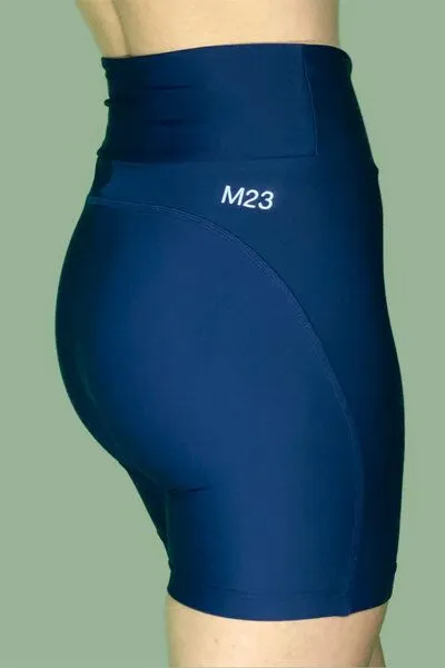 M23 M23 Yoga Radlerhose aus recyceltem Nylon/Elastan, Modell "Sue", Dunkelblau, – Produktbild 4 von 4