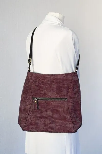 Smateria Smateria Umhänge-Tasche Peer, Bordeaux (rot), – Produktbild 3 von 4