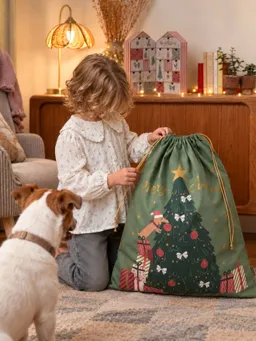 Vertbaudet Geschenksack mit Weihnachtsbaum & Dackel personalisierbar – Produktbild 1 von 1