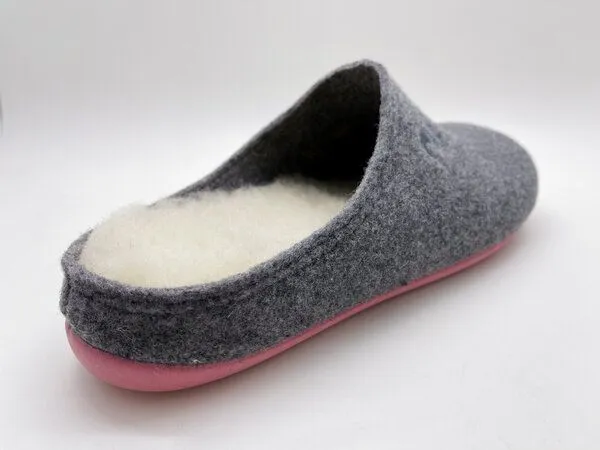 thies thies 1856 ® Recycled Wool Slipper, aus Wolle und Bio-Schurwolle, fair produziert, Grey rose (grau), – Produktbild 3 von 4