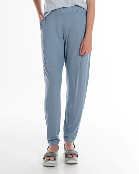 Alma & Lovis Alma & Lovis Elegant weite Hose aus fließendem EcoVero | Pique Sarouel Hose, Dusty blue (blau), – Produktbild 1 von 4