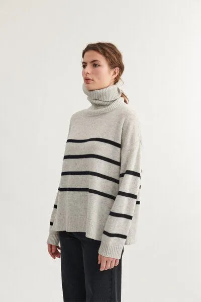Basic Apparel Basic Apparel Gestreifter Pullover LISE mit Rundhals aus recycelter Wolle, Rot (port royal), – Produktbild 4 von 4