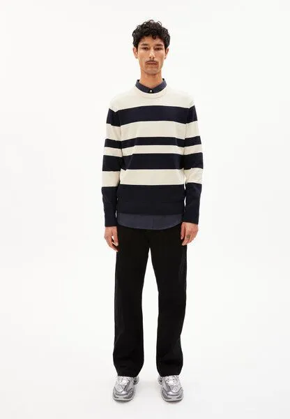 ARMEDANGELS ARMEDANGELS GRAADO - Herren Pullover Regular Fit aus Bio-Baumwolle, Night sky-oatmilk, – Produktbild 4 von 4
