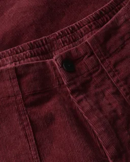 KnowledgeCotton Apparel KnowledgeCotton Apparel Damen vegan Hose Bloom Barrel Cord Burgund – Produktbild 1 von 1