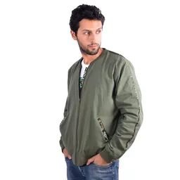 Africulture Africulture Bomberjacke für Männer aus Kenianischem Kikoy und Westafrikanischem Kitenge Stoff – Produktbild 1 von 1